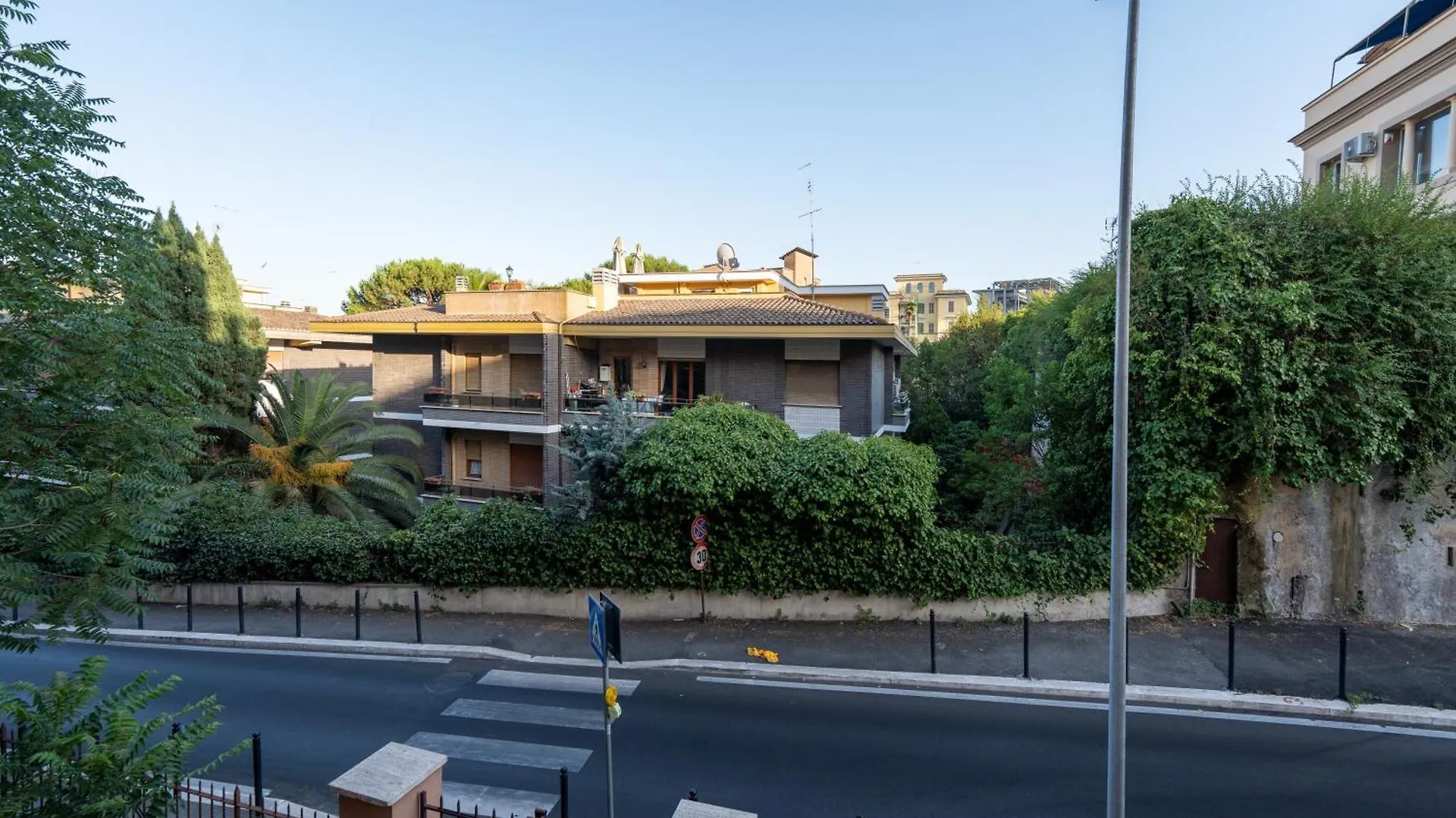Apartment Meraviglia A San Pietro Cupolhome Da Flavio Rome Italy